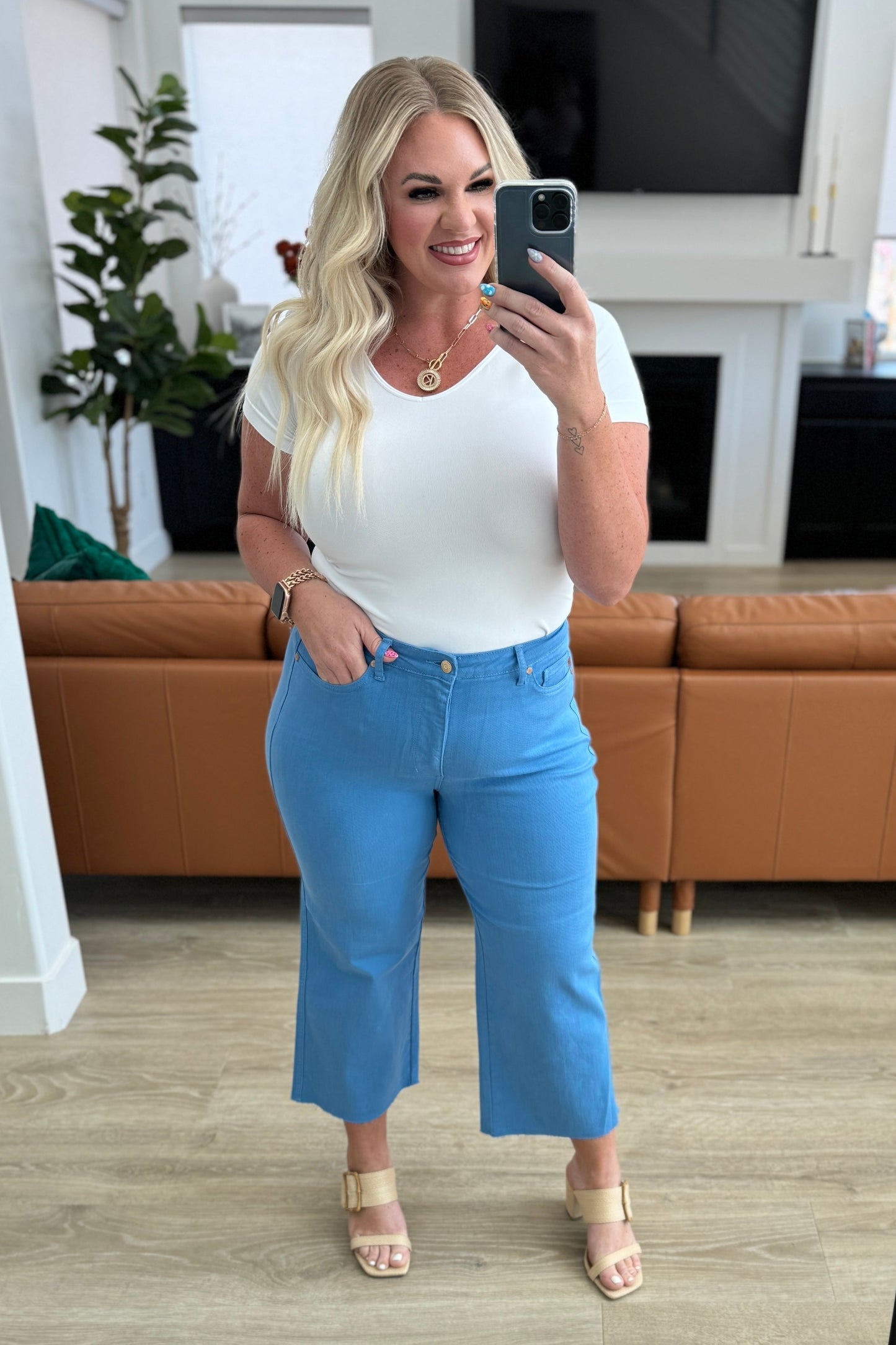 ‘Lisa’ Control Top Wide Leg Crop Jeans in Sky Blue