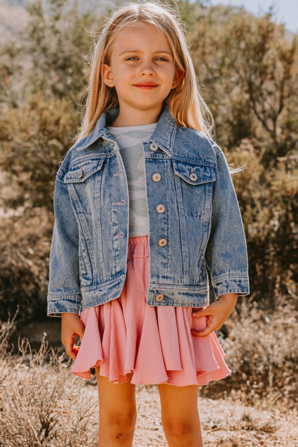 “Luvvey” Girls Contrast Heart Denim Jacket