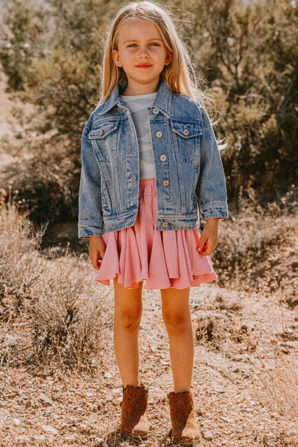 “Luvvey” Girls Contrast Heart Denim Jacket