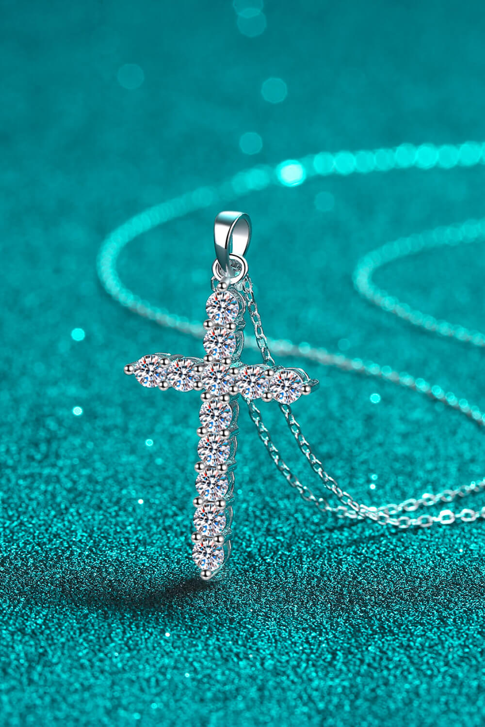 Cross Pendant Chain Necklace