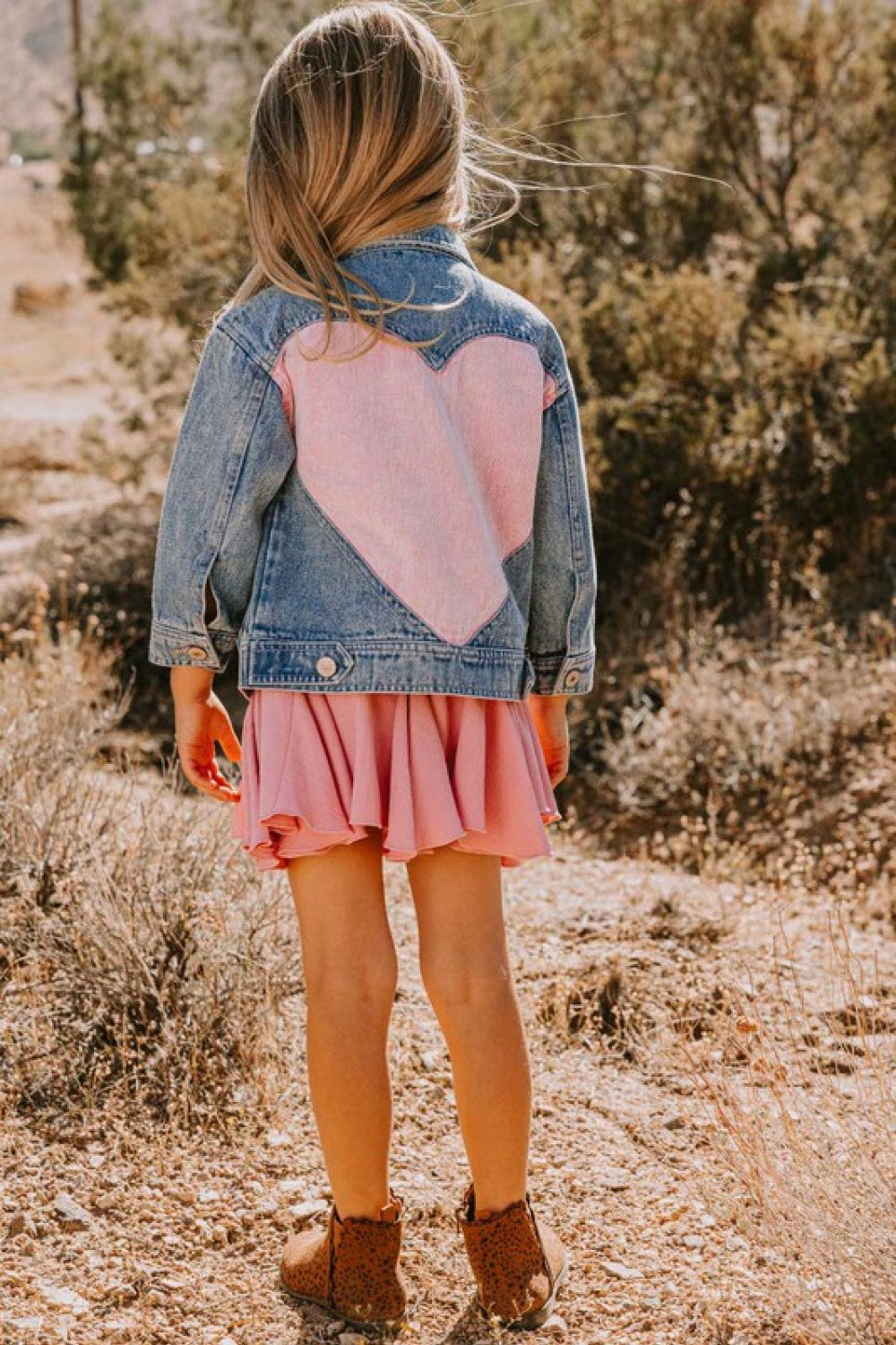 “Luvvey” Girls Contrast Heart Denim Jacket