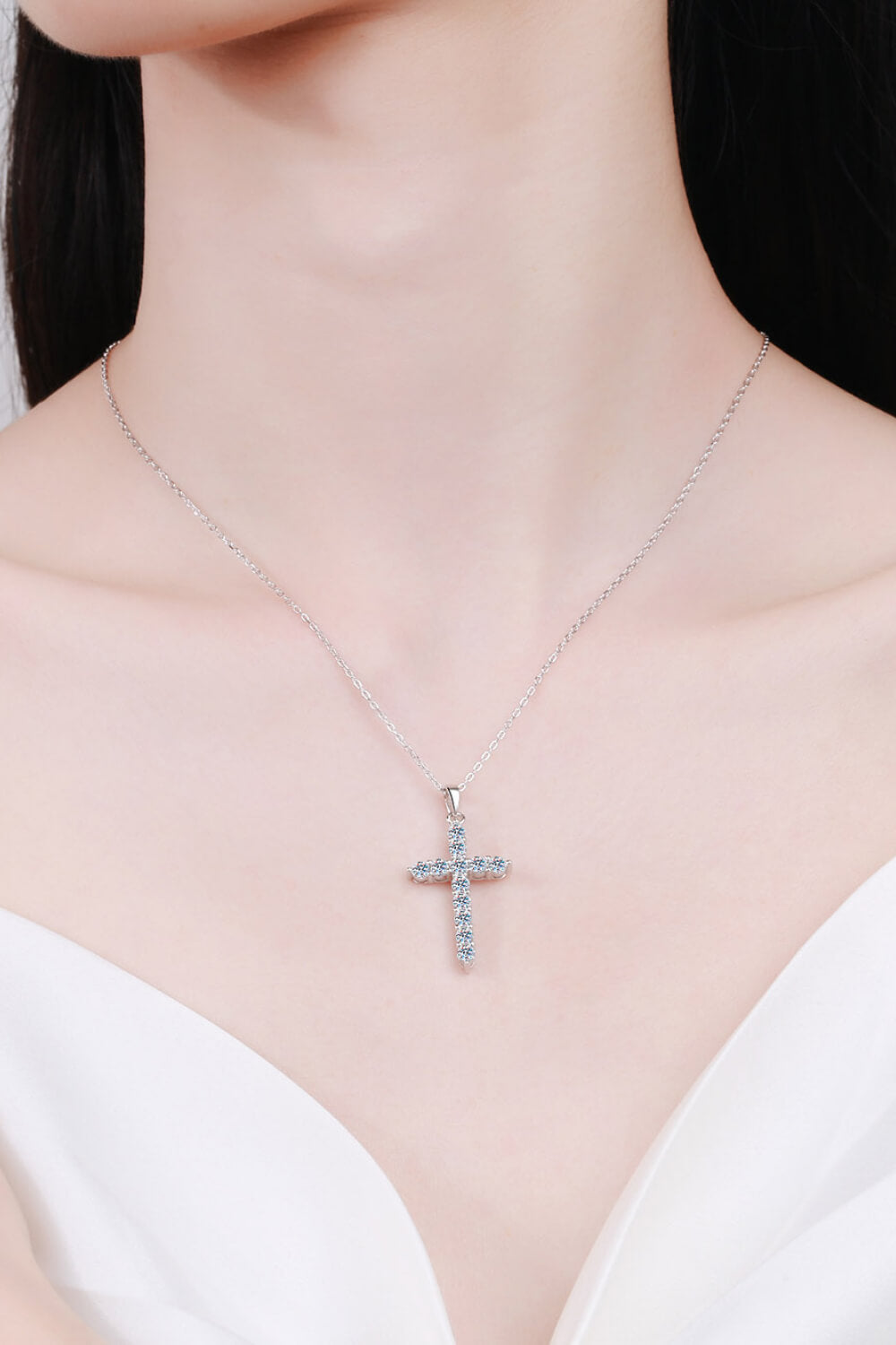 Cross Pendant Chain Necklace