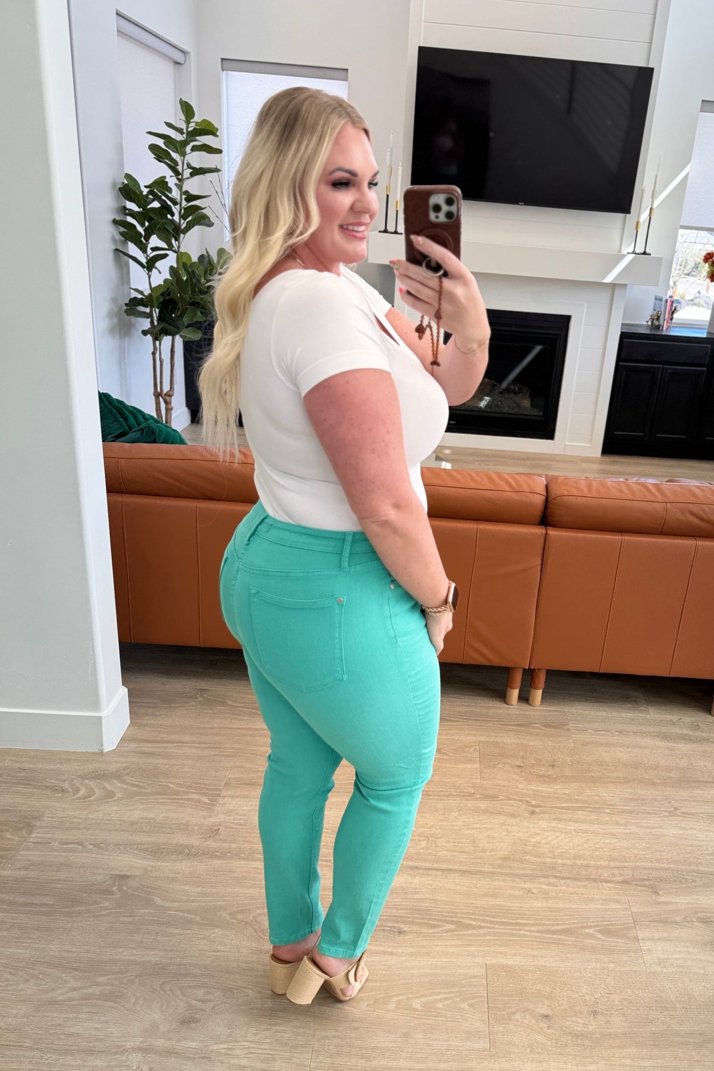 'Bridgette' High Rise Jeans in Aquamarine