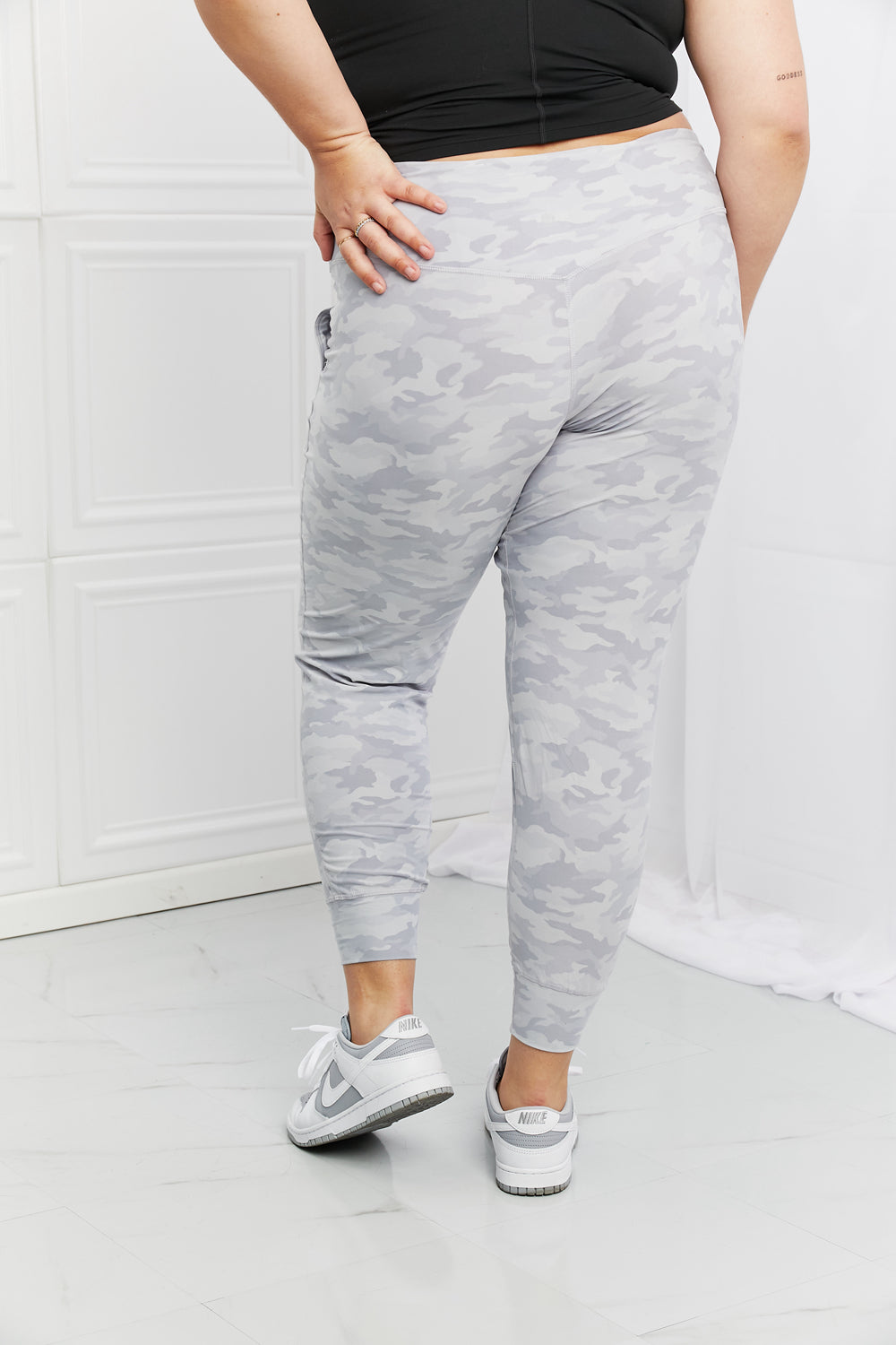 On The Go Full Size Slim Fit Joggers