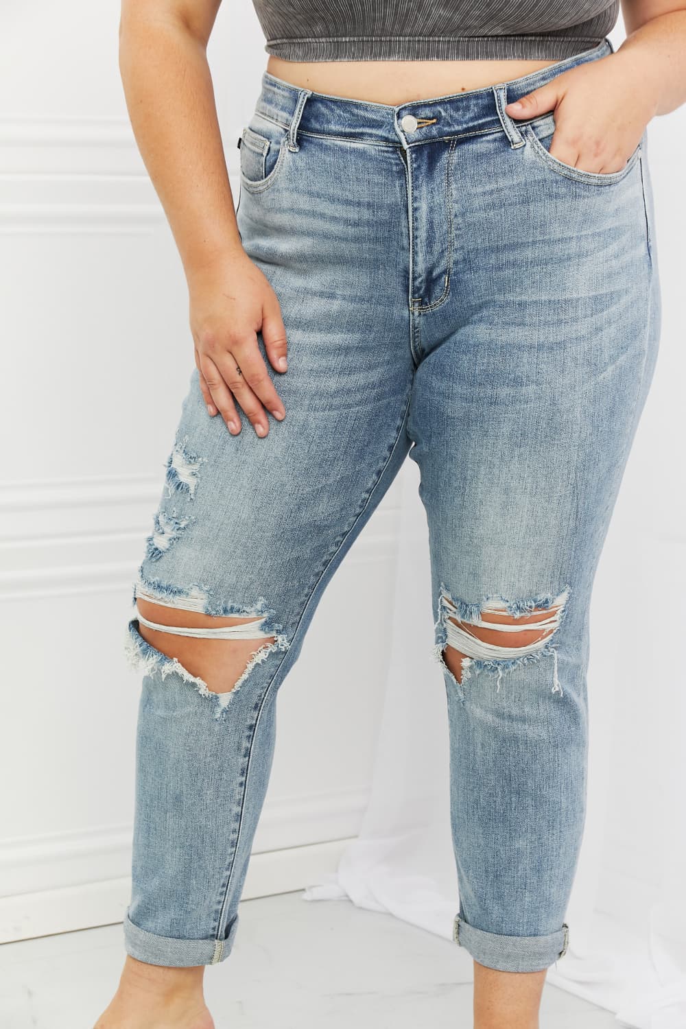 Malia Full Size Mid Rise Boyfriend Jeans